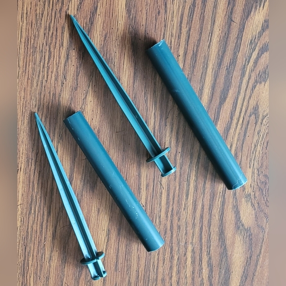 Bestten outdoor power stake - Picture 3 of 5